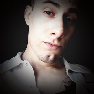 Meet your Posher, Derek